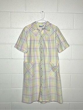 < NWT Vintage National Pastel Plaid Nightgown With Pockets Size Medium >
